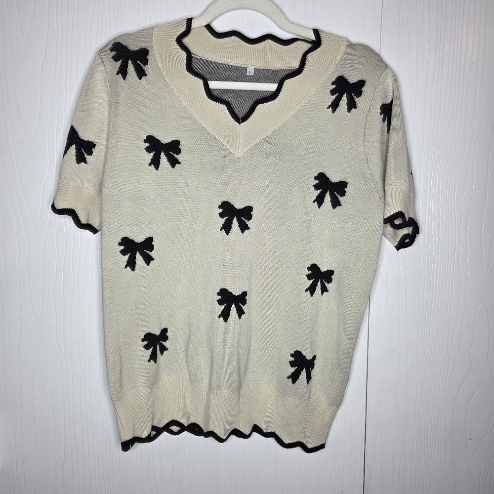 Coquette Bow V-neck Cottagecore Sweater-Size L